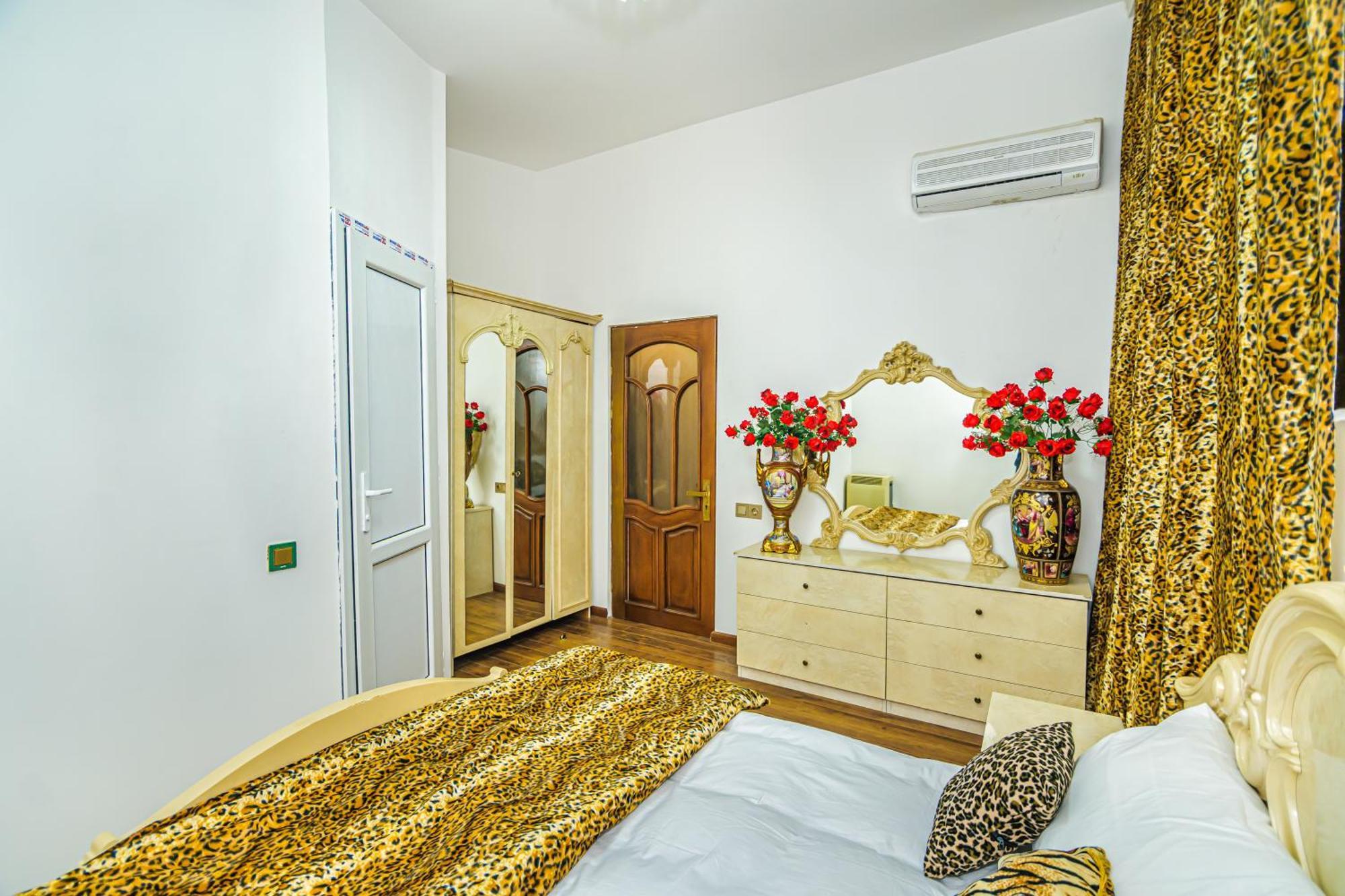 Sera Boutique Hotel 1 Баку Экстерьер фото